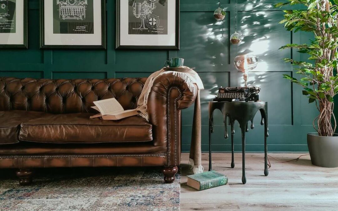 A Chesterfield kanapék történelme: Hogy kezdődött és hogyan vált az otthonok luxuscikkévé?